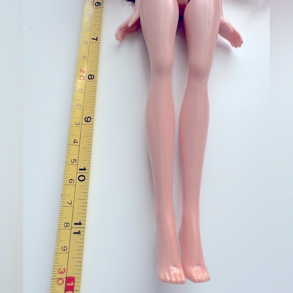 Disney Princess Belle doll from Beauty and the Beast - Picture 8 of 8